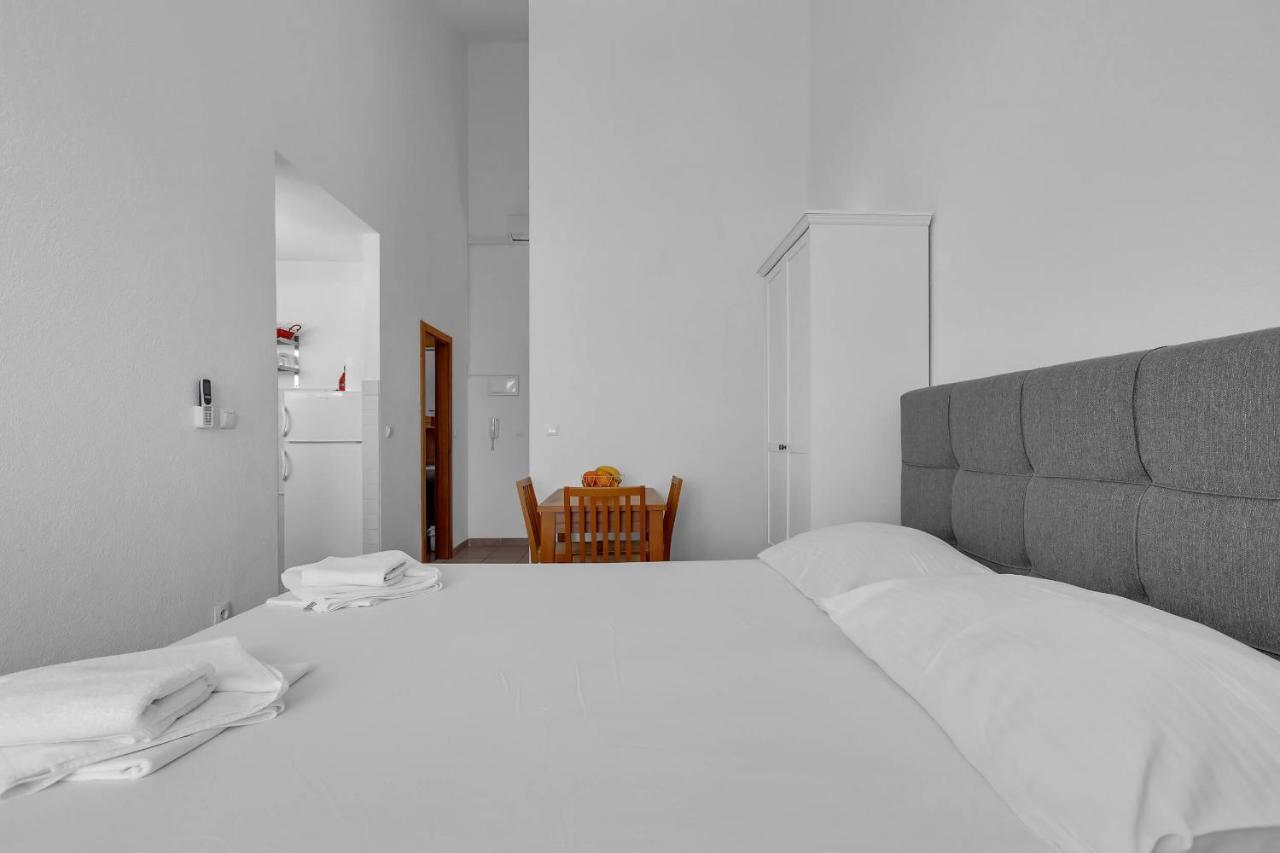 Apartments Marin เบรลา ภายนอก รูปภาพ