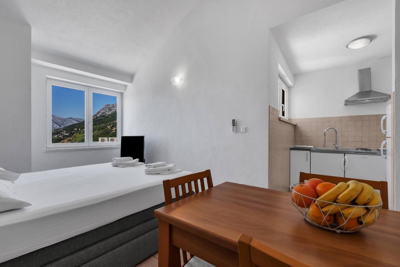 Apartments Marin เบรลา ภายนอก รูปภาพ
